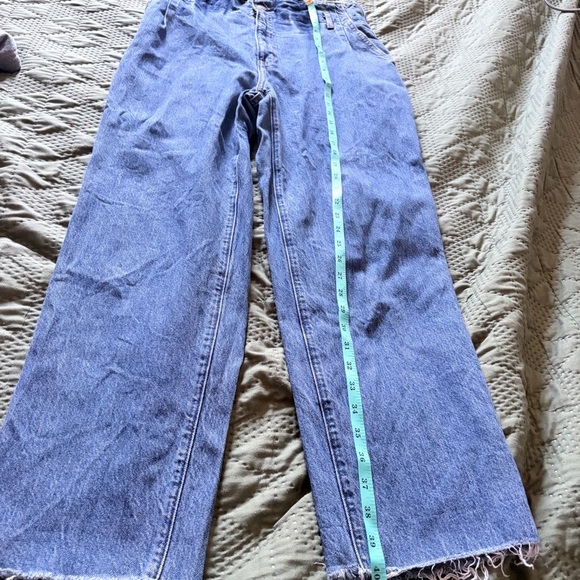 Abercrombie & Fitch Mom Jeans - Picture 6 of 7